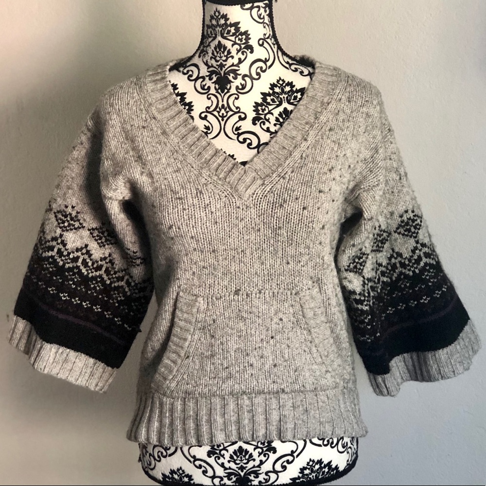 V-neck sweater